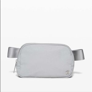 Lululemon Belt everywhere bag